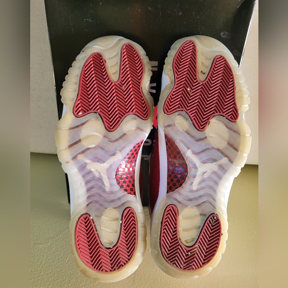 Nike Air Jordan 11 Retro High Cherry 2022 CT8012-116 - Picture 5 of 8